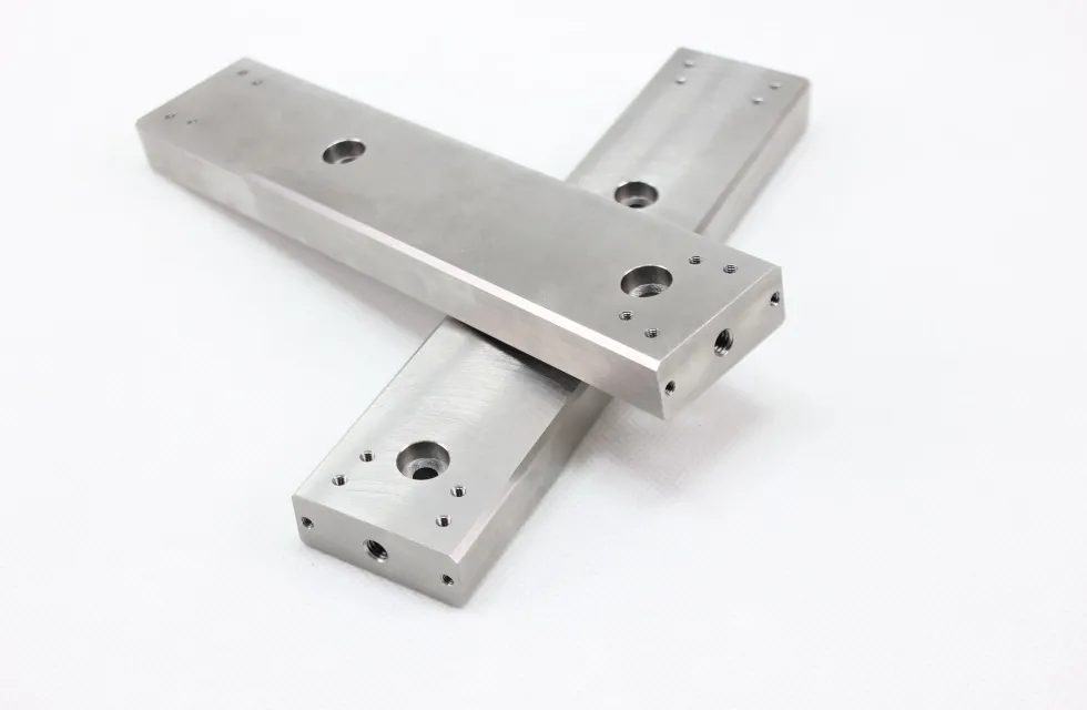 Tungsten heavy alloy bar