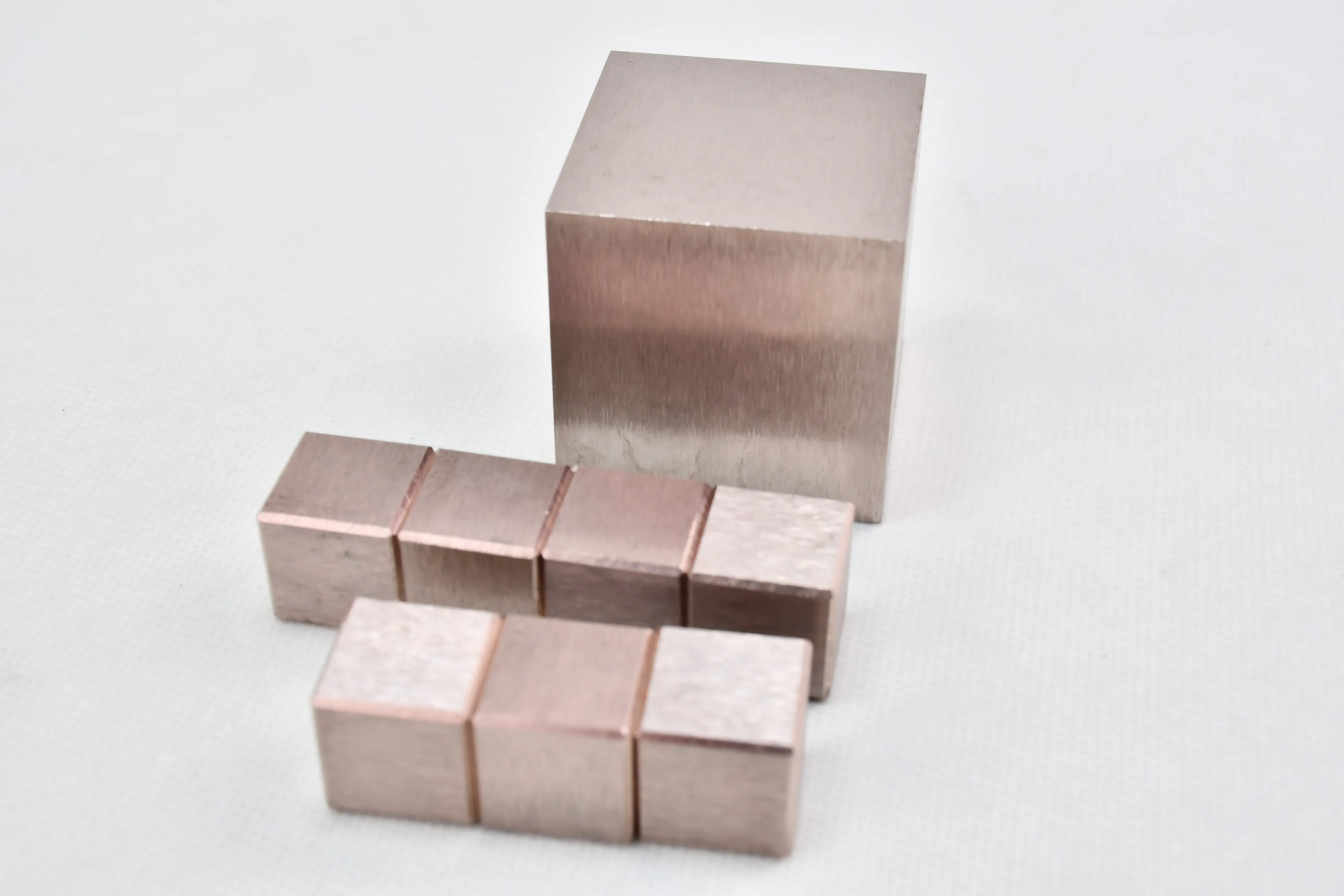 Tungsten copper alloy for electrical devices